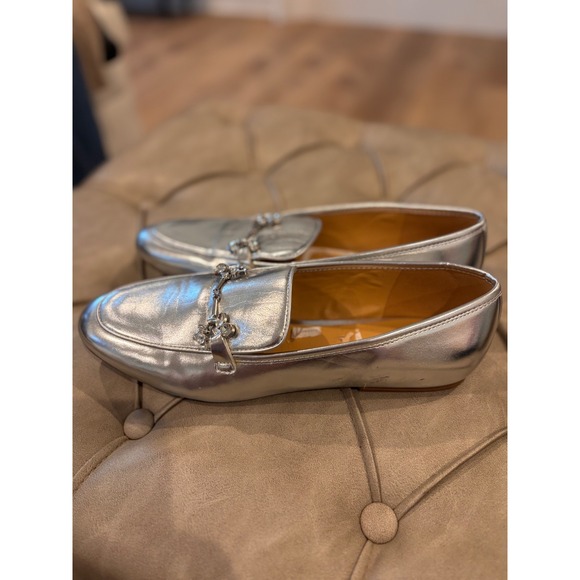 Nine West Silver Metallic Rhinestone Crystal Bit Loafers Womens 9.5M Flats - Picture 2 of 6